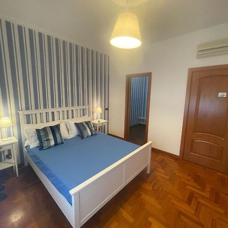 Готель Reginella House Неаполь Екстер'єр фото